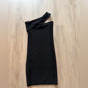 BEBE Elegant Black One-Shoulder bodycon Dress size Medium